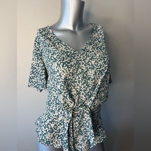 Green flower blouse